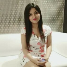 Profile picture of Dolly Saxena